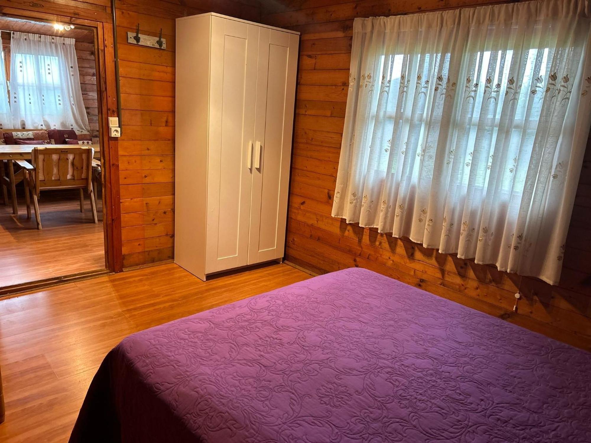 Camping A Grandella El Franco Szoba fotó